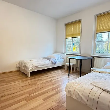In Ruhige Lage Im Haus Zur Alleinnutzung Mit Parkplatz & Wlan Bad Bramstedt