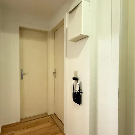 Mit Wlan Und Parkplatz Apartament