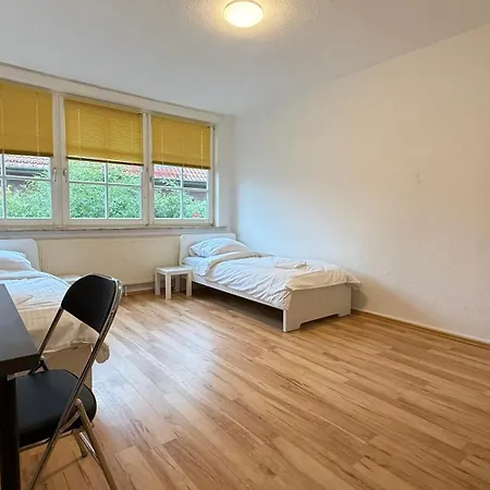 Apartment In Ruhige Lage Im Haus Zur Alleinnutzung Mit Parkplatz & Wlan Bad Bramstedt