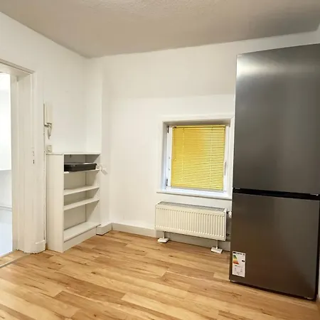 Apartment In Ruhige Lage Im Haus Zur Alleinnutzung Mit Parkplatz & Wlan *