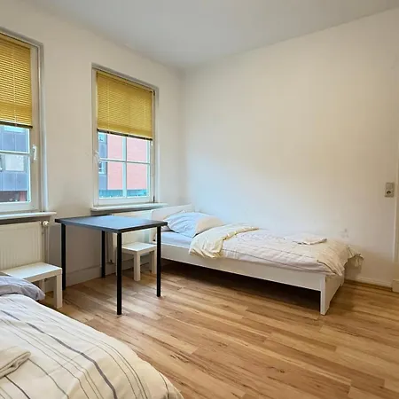 Apartment In Ruhige Lage Im Haus Zur Alleinnutzung Mit Parkplatz & Wlan Bad Bramstedt