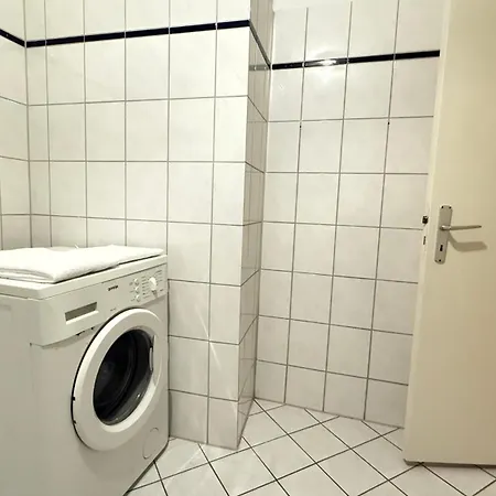 Apartment In Ruhige Lage Im Haus Zur Alleinnutzung Mit Parkplatz & Wlan